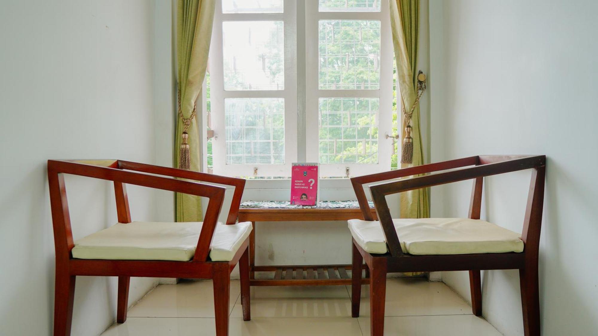 Dormitory Tourism Sritanjung Banyuwangi By Gajahsora Management Eksteriør bilde