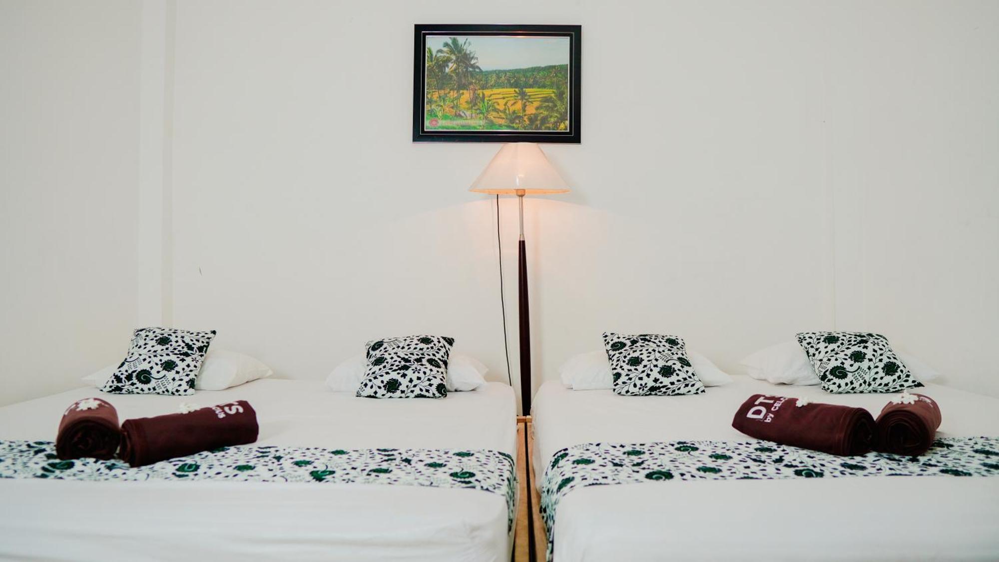 Dormitory Tourism Sritanjung Banyuwangi By Gajahsora Management Eksteriør bilde